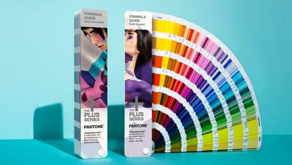 »Pantone Plus Series« mit 112 neuen Farben