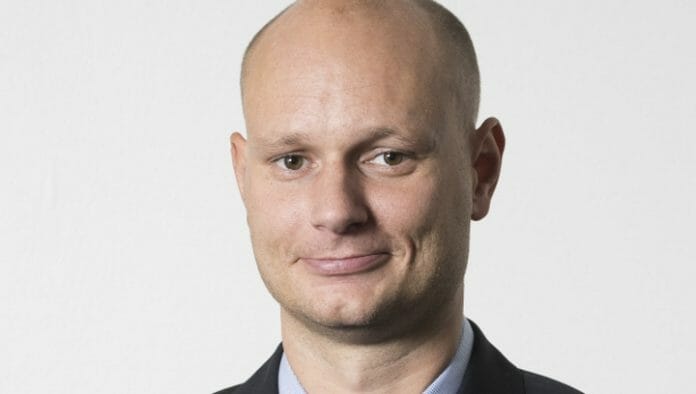 Tresu, Ronni Nielsen