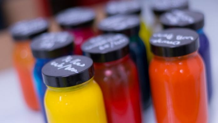 Pulse Roll Label Products, Flexodruckfarben, UV-Farben, Metallicfarben,