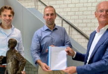 Selbstklebe-Geschäft übernommen Geostick, iPB Printing,