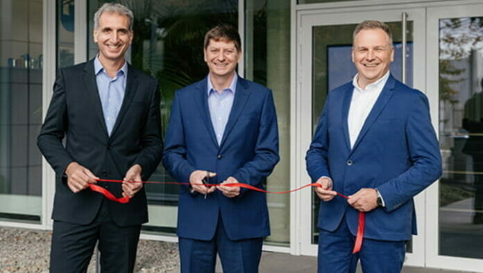 IND_PPG-Coating Center Deutschland PPG, Coatings,
