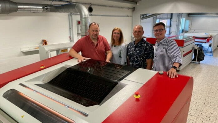 Reproflex Scandinavia, DuPont, Cyrel,