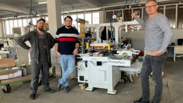 PrintsPaul, Etiketten-Meister, Folienheissprägen, Folienveredelung,