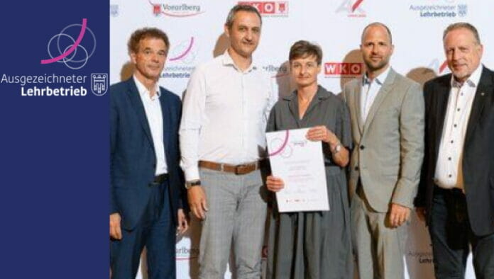 Etiketten Carini,