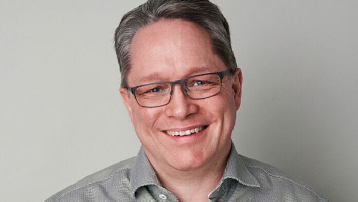 Bei der ColorGATE Digital Output Solutions GmbH, einem führenden Anbieter von Softwarelösungen, Services und Tools für den erfolgreichen Digitaldruck, wird Oliver