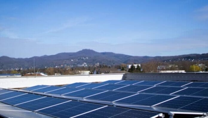 IND_Bluhm-PV Rheinbreitbach Bluhm Systeme, Solarenergie, Erneuerbare Energie, Photovoltaik,