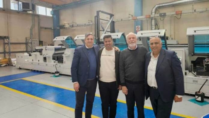 IND_Lombardi-Invicta i2-880 für Indien-3 Lombardi Converting Machinery, Vinsak, Prakash Printers & Coaters,