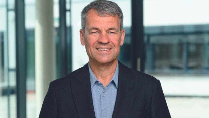 Dr. Hönle