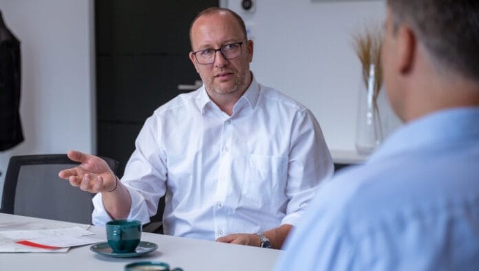IND_IPV-Jens Vonderheid-Vorstandssprecher IPV, Umfragen,