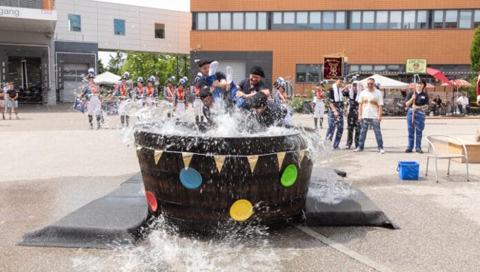 Schreiner Group, Ausbildung, Gautschfeier,