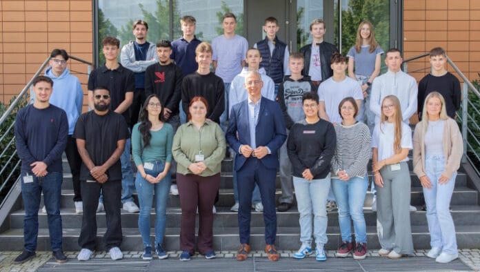 Schreiner Group, Ausbildung,