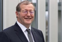 HdM: Prof. Dr. Alexander W. Roos geht in den Ruhestand HdM Hochschule der Medien Stuttgart,