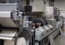 Hochmoderne Hybriddruckmaschine in Betrieb genommen Label Design a.s., Bobst, Hybridsystem,