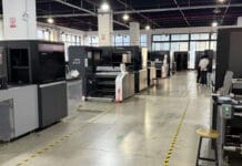 Geschäftiger Sommer SAPA Precision Machinery, Veredelung,
