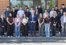 Nachwuchskräfte starten ins Berufsleben Schreiner Group, Ausbildung,